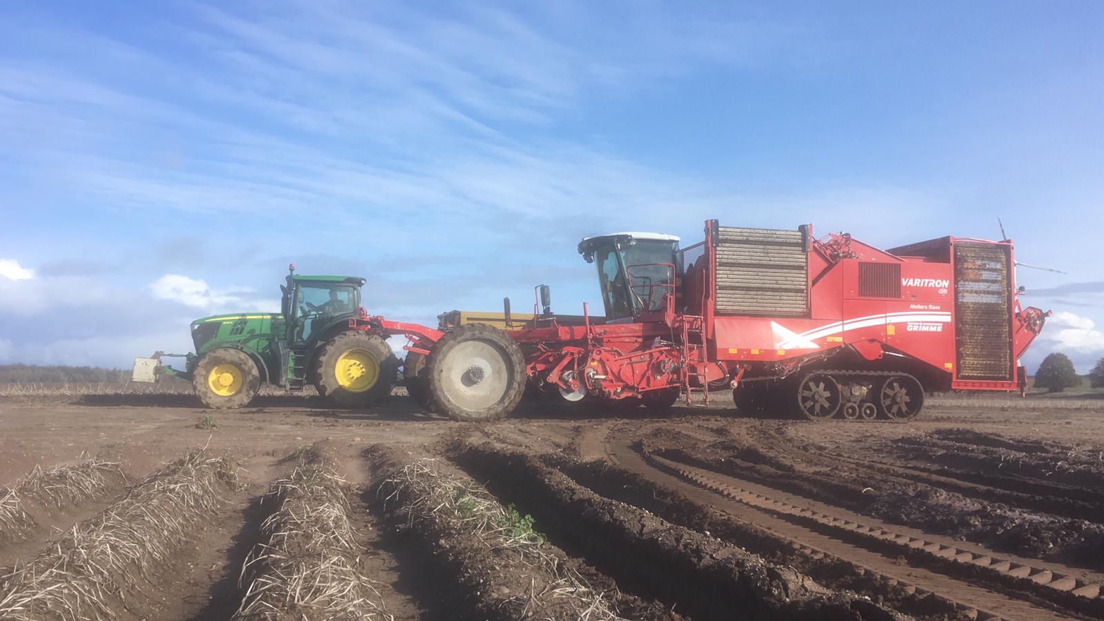 HuizingHarvest offers support in obtaining a successful potato harvest. 16 HuizingHarvest offers support in obtaining a successful potato harvest.