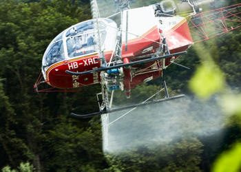 Heli am sprühen von Pestiziden