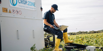 Aachen University and the Chamber of Commerce and Industry : start-up to the next level.