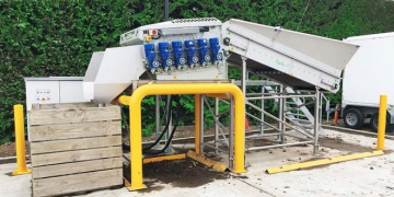 DEMAND SURGES FOR SCOTTS DIRT REMOVER IN NEW ZEALAND