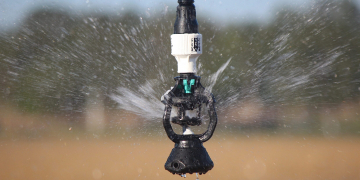 How to Save on Energy Costs with Low-Pressure Sprinklers and Pressure Regulators
