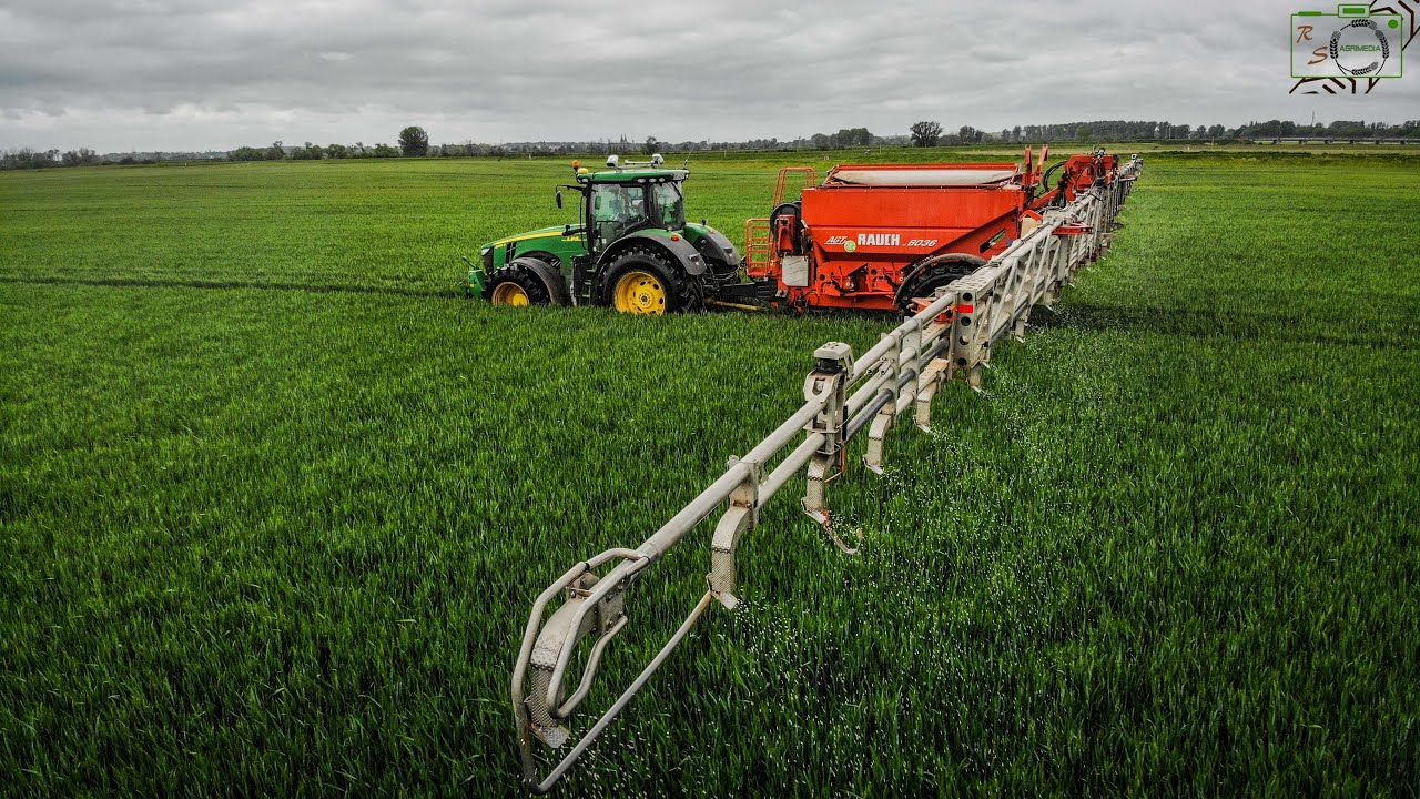 pneumatic fertilizer spreader