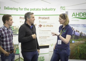 potato growers give the AHDB