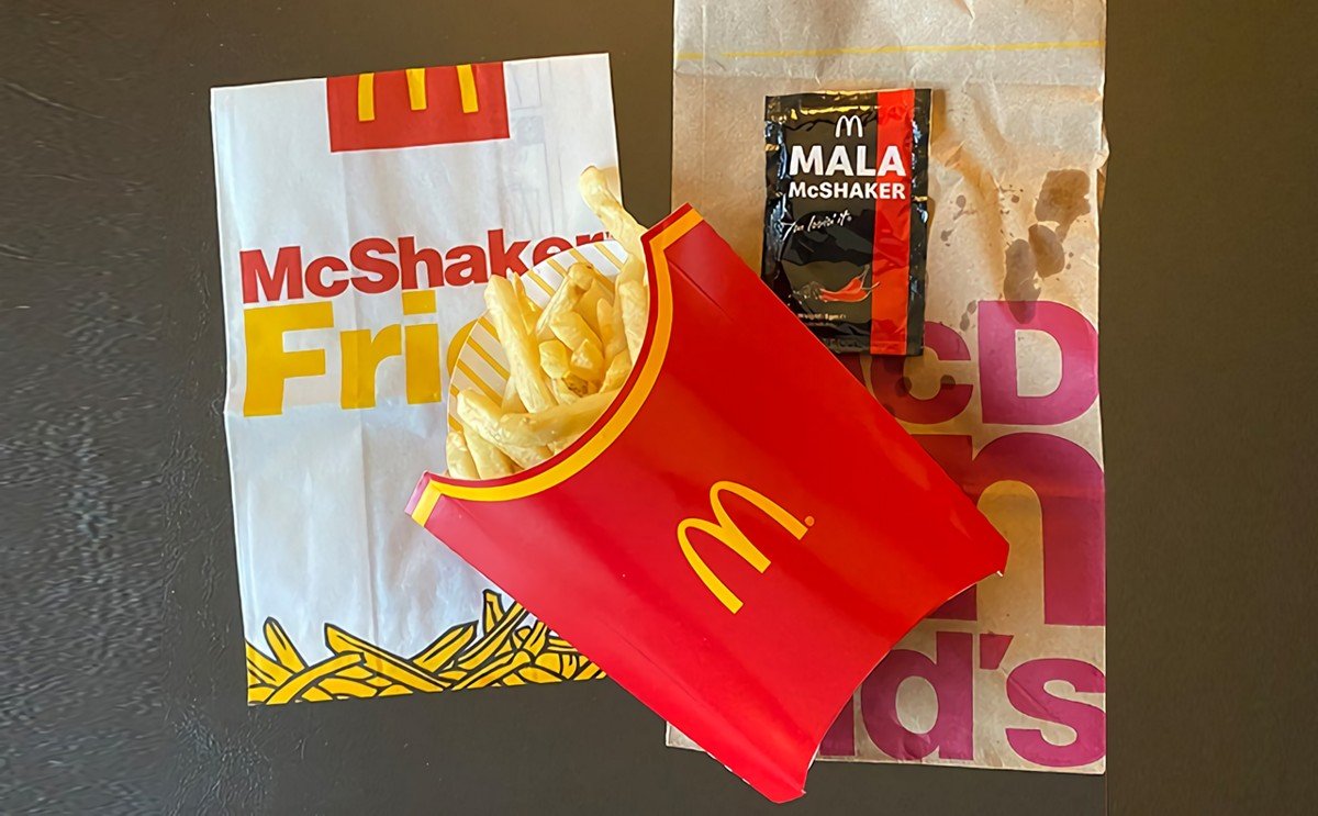 AsiaOne: 'We tried McDonald's new Mala McShaker fries and it's addictively good' 31 AsiaOne: ‘We tried McDonald’s new Mala McShaker fries and it’s addictively good’