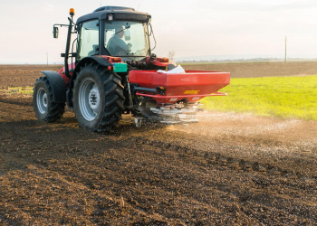 Stabilizing nitrogen can help make fertilizing more efficient.