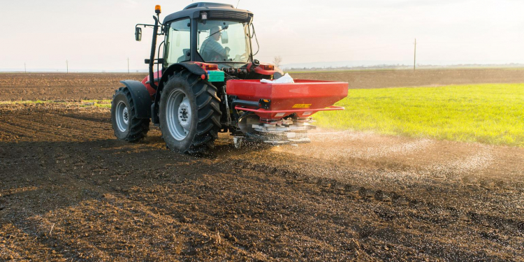 Stabilizing nitrogen can help make fertilizing more efficient.