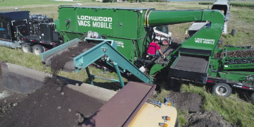 Specialists advise potato growers on crop cleaning prior to storage