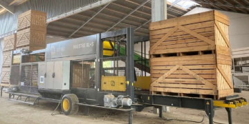 Deprez’ Maestro XL+S: A unique mobile machine for handling large potato bins