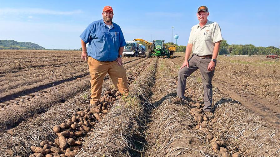 2 farms work together with one goal in mind