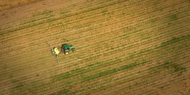 fertilizer companies & american farmers