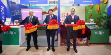 US Chipping Potatoes Displayed at Food&Hospitality China Shanghai Global Food Trade Show