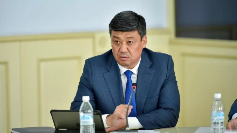 Nastal čas, aby Kyrgyzstán zacházel s vodou a půdou jako s komoditou 26 Nastal čas, aby Kyrgyzstán zacházel s vodou a půdou jako s komoditou