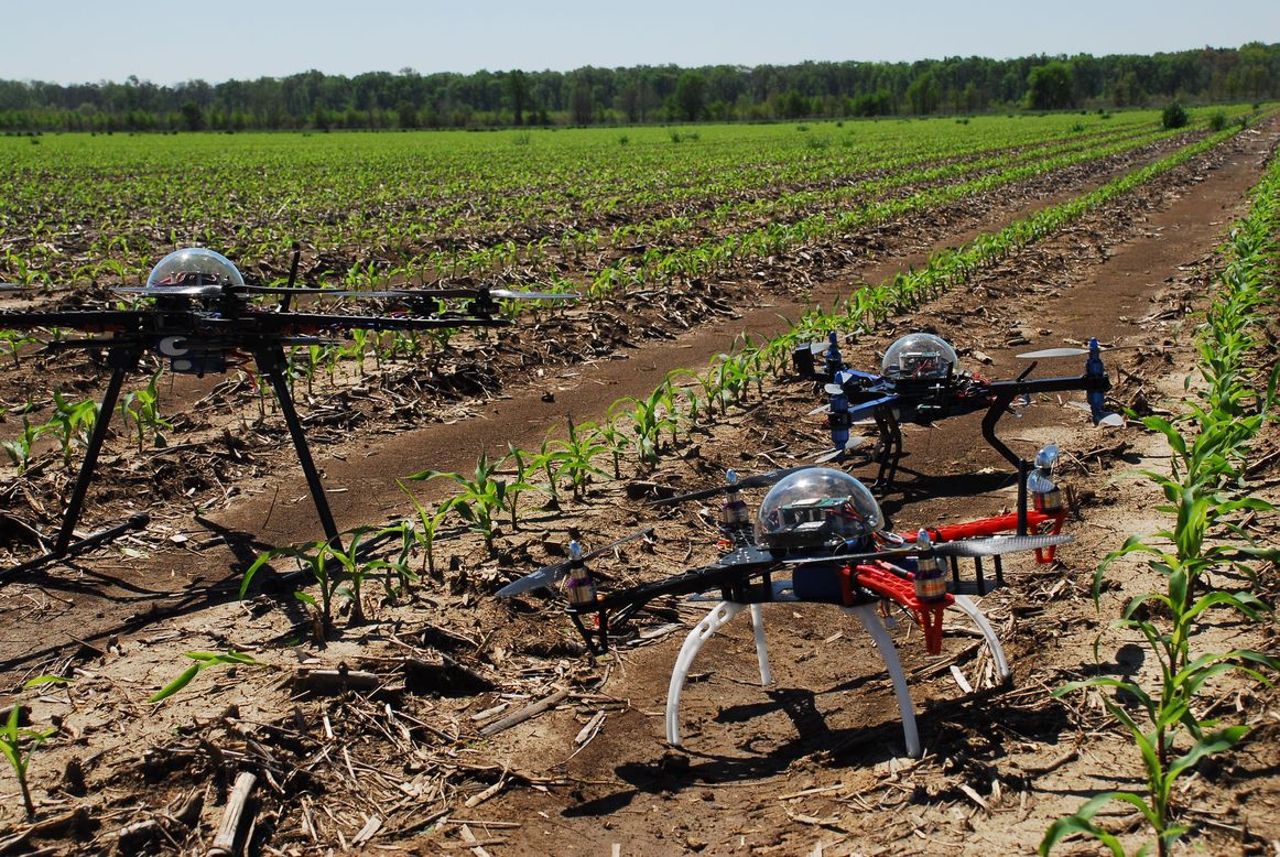 Drones ann an àiteachas