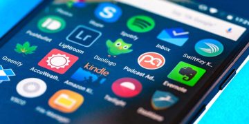 Price per 1 ton of potatoes, percentage of harvested area from planted, average yield of tons per ha