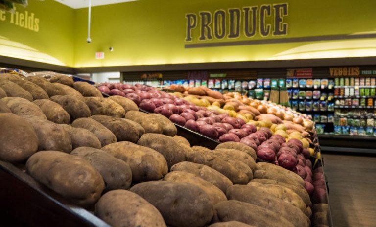Potato market in the U.S. running hot with holiday demand, shorter crop 18 Potato market in the U.S. running hot with holiday demand, shorter crop