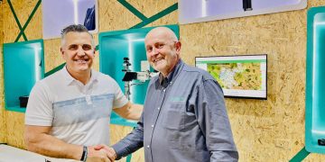 Enhancing Agricultural Productivity with Lindsay Corporation and Pessl Instruments Partnership