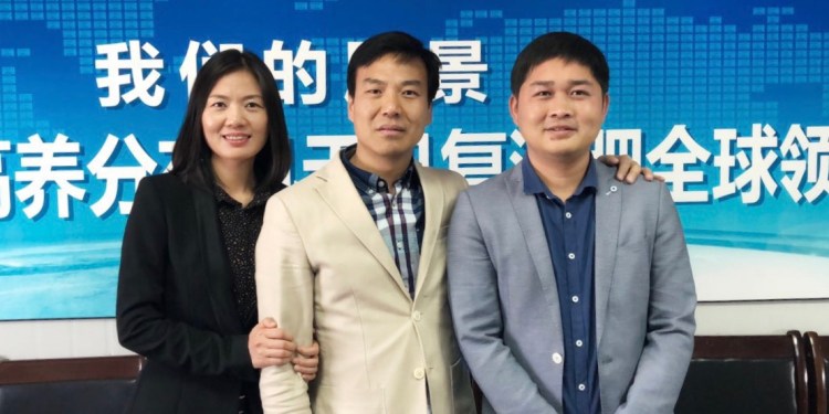 Tuathanas Teaghlaich Adhartach: Companaidh Àiteachais Ludian Haozhong, Yunnan, Sìona, fo shealbh Tang Wei