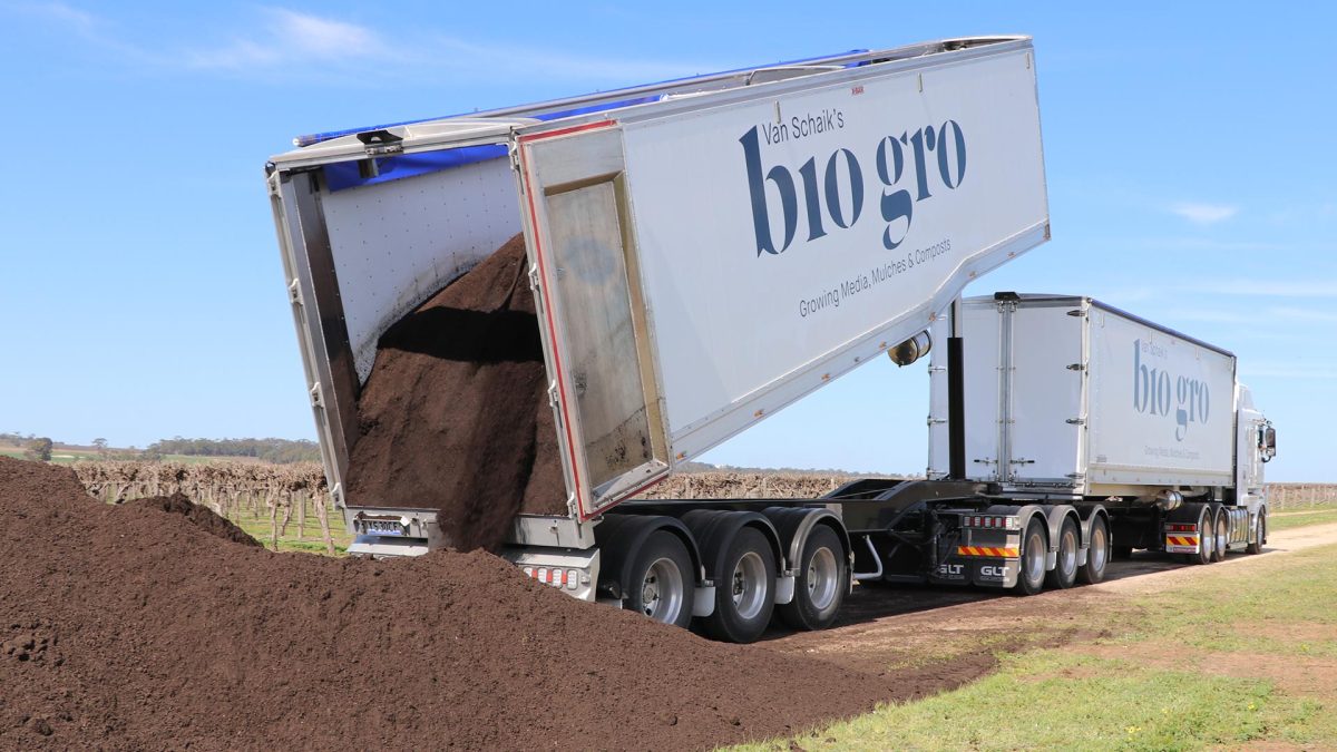 A full season approach to root & crop growth. Humic acids on potatoes. Part 3