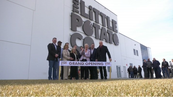 The Little Potato Company inaugura un impianto di imballaggio sostenibile a Nisku, stabilendo nuovi standard di settore