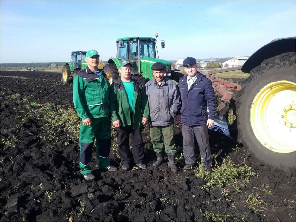 The Success Story of "Slava Kartofelyu": Innovations in Seed Potato Production 3 The Success Story of “Slava Kartofelyu”: Innovations in Seed Potato Production