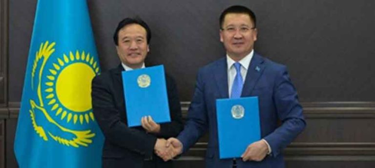 De regio Pavlodar en de Chinese Snow Valley gaan een aardappelverwerkingscomplex bouwen ter waarde van 100 tot 200 miljoen dollar. De regio Pavlodar en Snow Valley in China gaan een aardappelverwerkingscomplex bouwen met een investering van 100 tot 200 miljoen dollar.