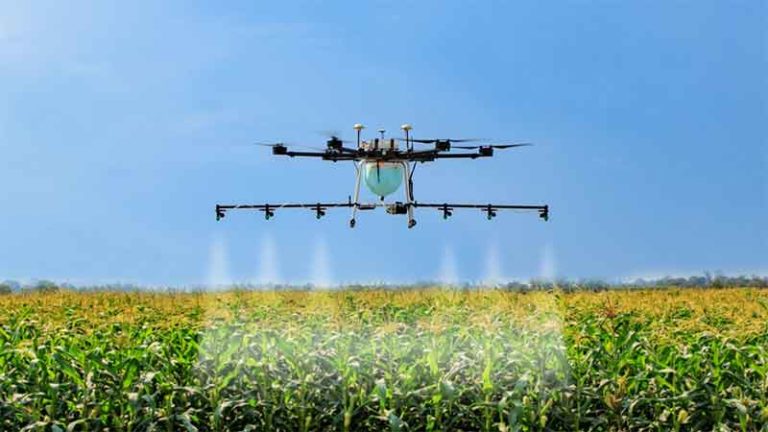 Yakutia desplegará drones agrícolas para aumentar el rendimiento de los cultivos, tras una exitosa experiencia regional.