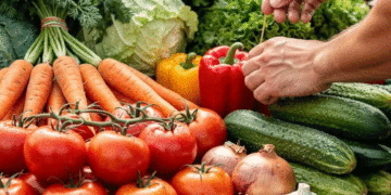 Russian Consumers Shift to Budget Vegetables as Prices Rise