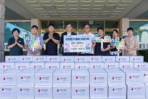 Former Agricultural Leader Donates 200 Boxes of Potatoes to Support Vulnerable Families in Yeongam