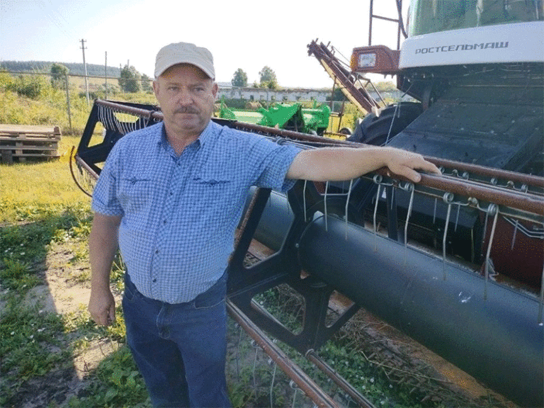 Penza Governor Visits Seed Potato Enterprise, Awards Local Workers for Agricultural Excellence