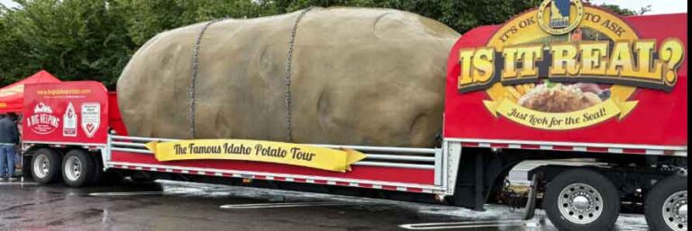 Massive 4-Ton Potato Truck Rolls Into Eugene, Merging Charity with Carbs 5 Massive 4-Ton Potato Truck Rolls Into Eugene, Merging Charity with Carbs