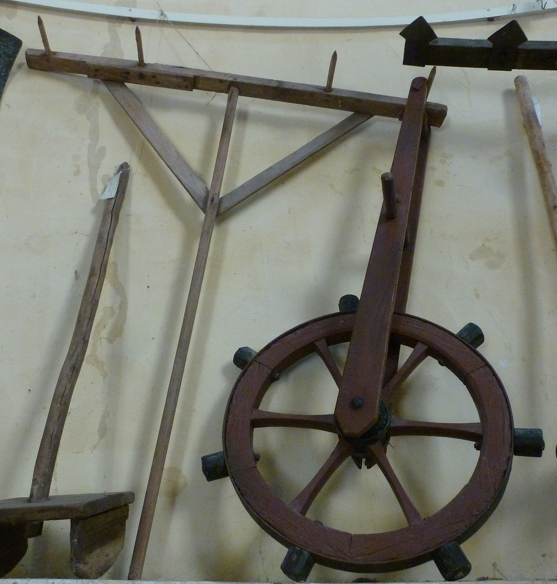 A traditional wheel used to space seed potatoes, Eysines, France