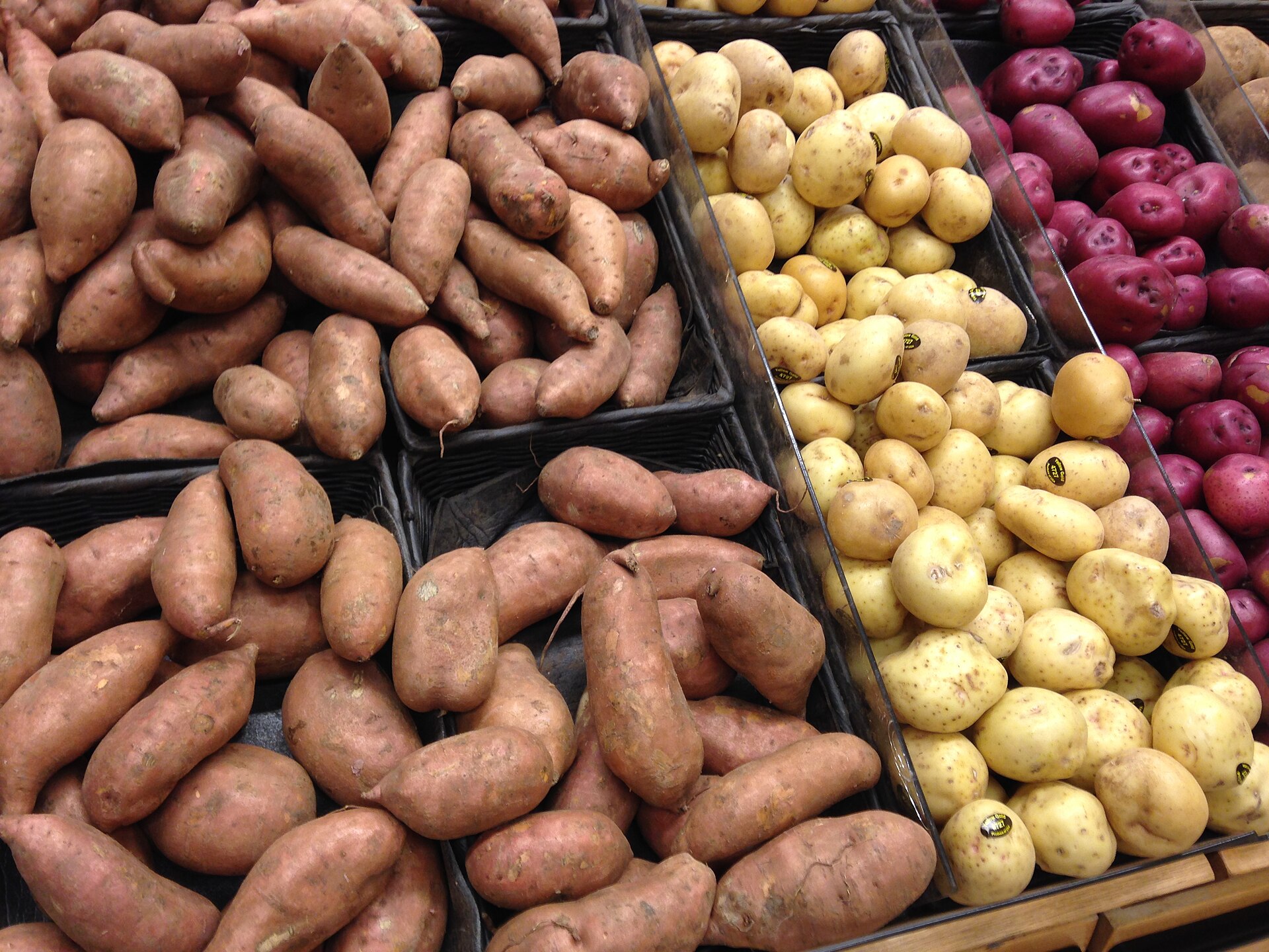 New Hampshire'deki bir süpermarkette patates reyonu