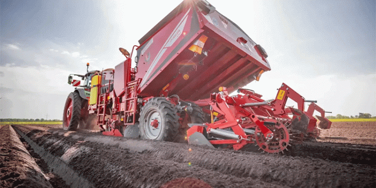 Revolutionizing Potato Farming: How the Grimme PRIOS 440 Planter Boosts Precision, Efficiency, and Sustainability