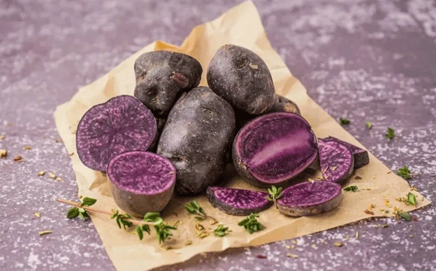 Patatas moradas: un sabroso aliado en la prevención del cáncer