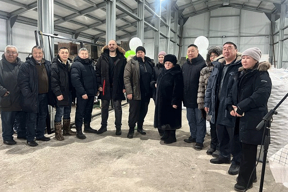 Building Food Security on Permafrost: A New Seed Potato Storage Facility in Yakutia Signals Strategic Investment 39 Building Food Security on Permafrost: A New Seed Potato Storage Facility in Yakutia Signals Strategic Investment