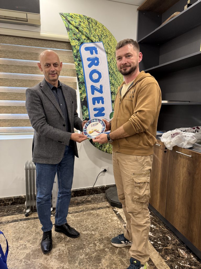 POTATOES NEWS THA AN STÈIDHEADAIR VIKTOR KOVALEV A’ TADHAL AIR FROZENA FOODS